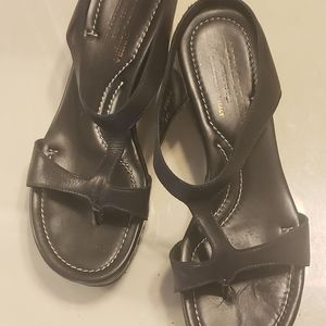 Donald J Pliner Shula wedges size 8
